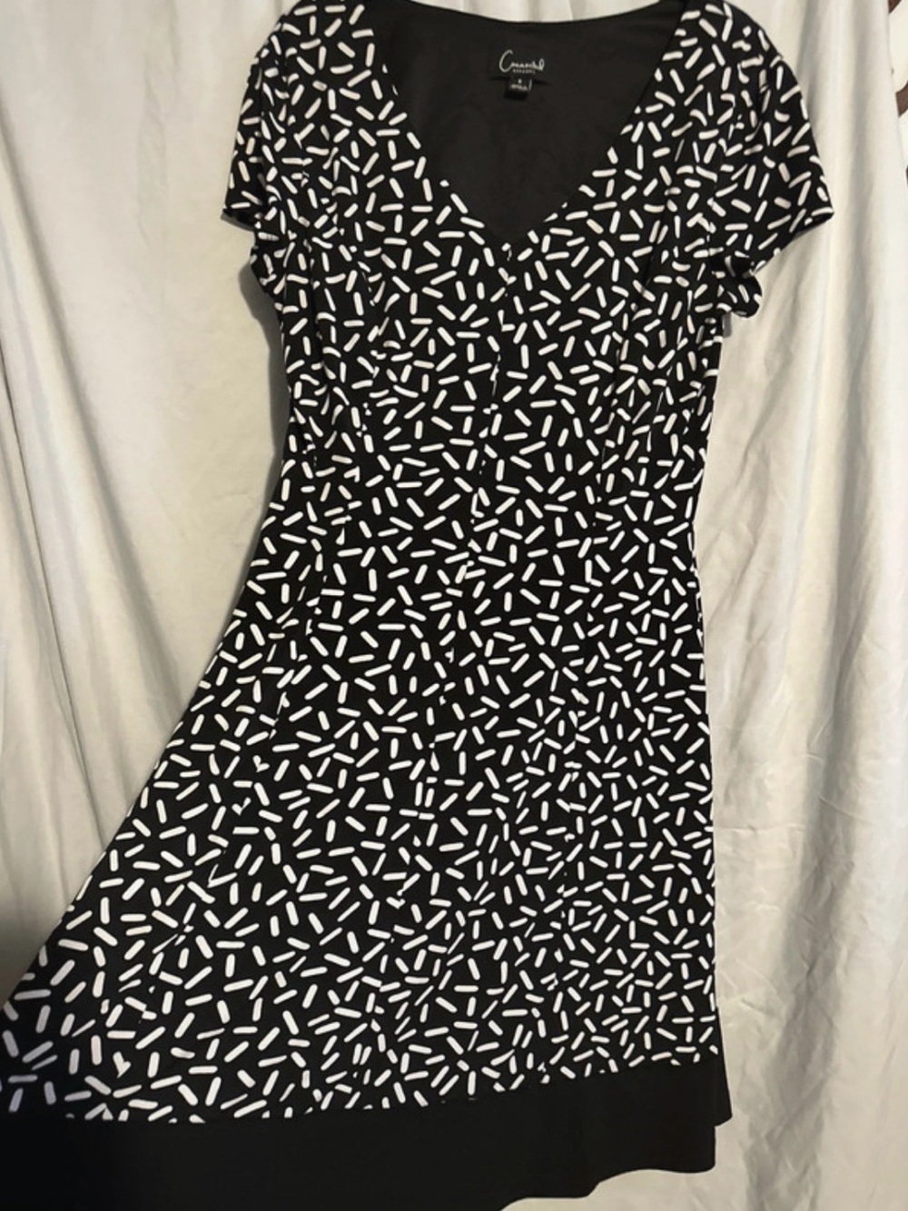 connected apparel Black & White V-Neck Fit-and-Flare Dress